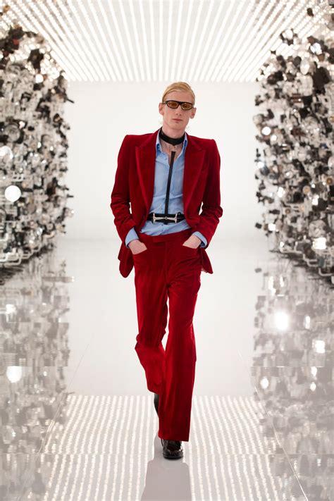 tom ford red velvet suit